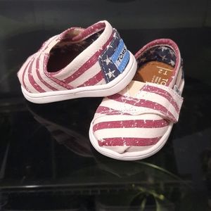 Toms